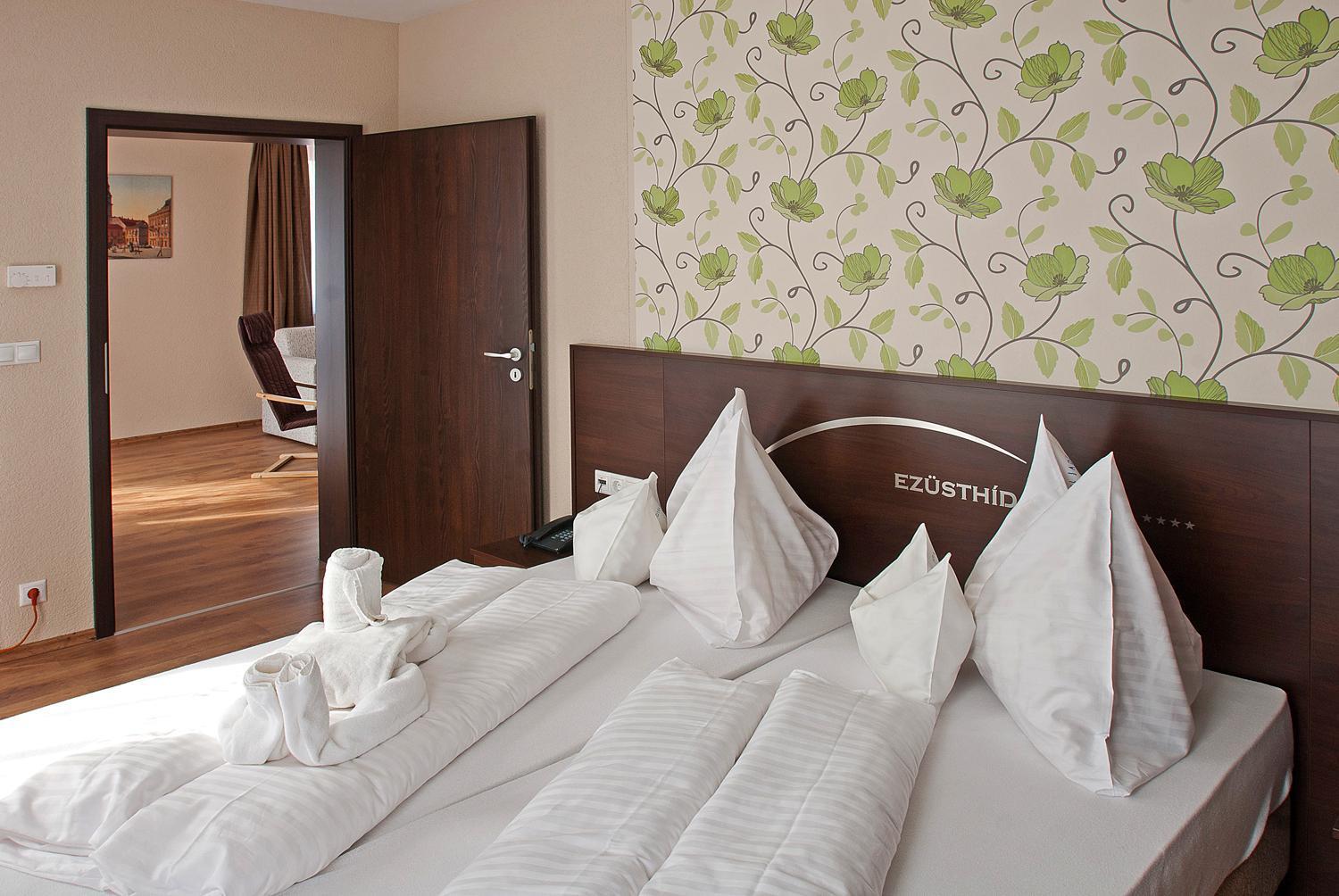 Ezuesthid Hotel Veszprém Exteriér fotografie
