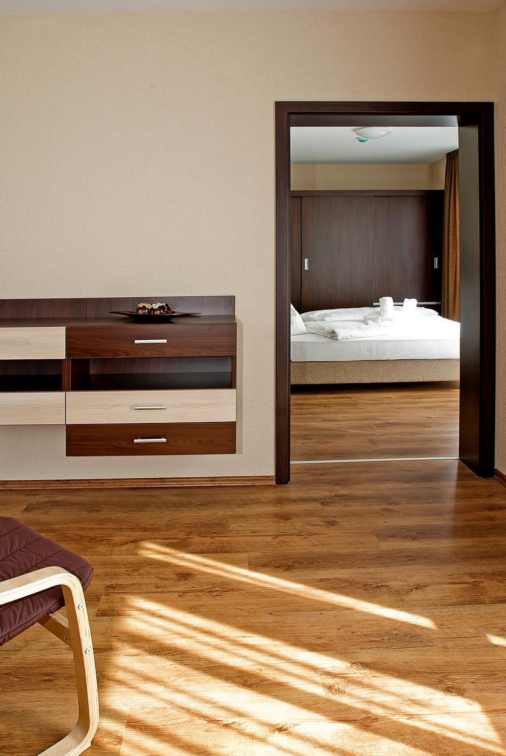 Ezuesthid Hotel Veszprém Exteriér fotografie