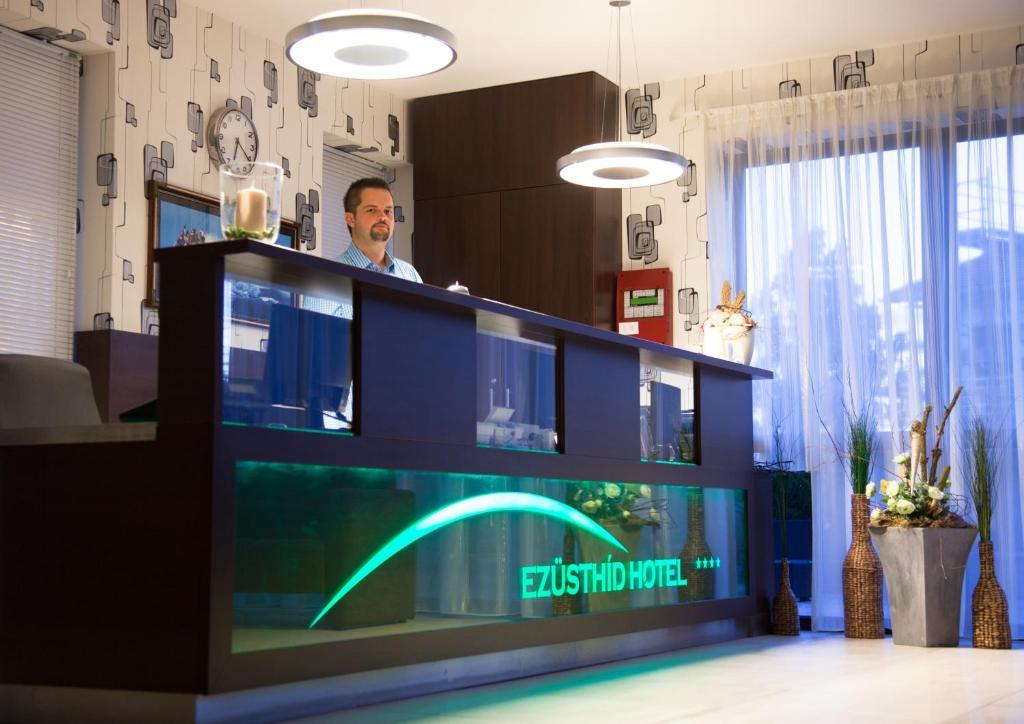 Ezuesthid Hotel Veszprém Exteriér fotografie
