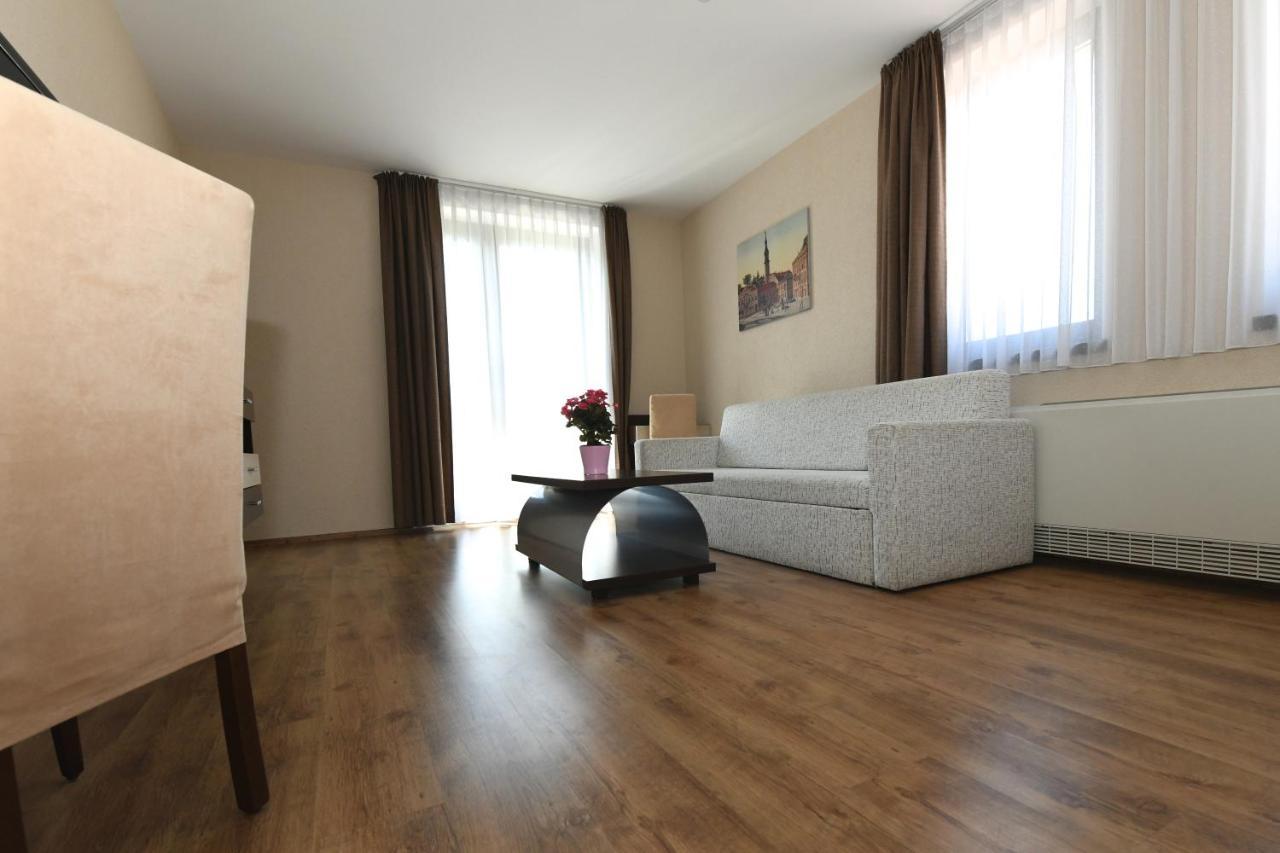 Ezuesthid Hotel Veszprém Exteriér fotografie